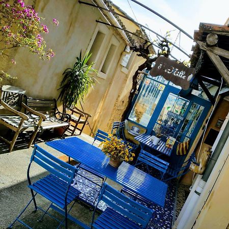 Robion en Luberon Gite Fa Mille Maison Bleu المظهر الخارجي الصورة