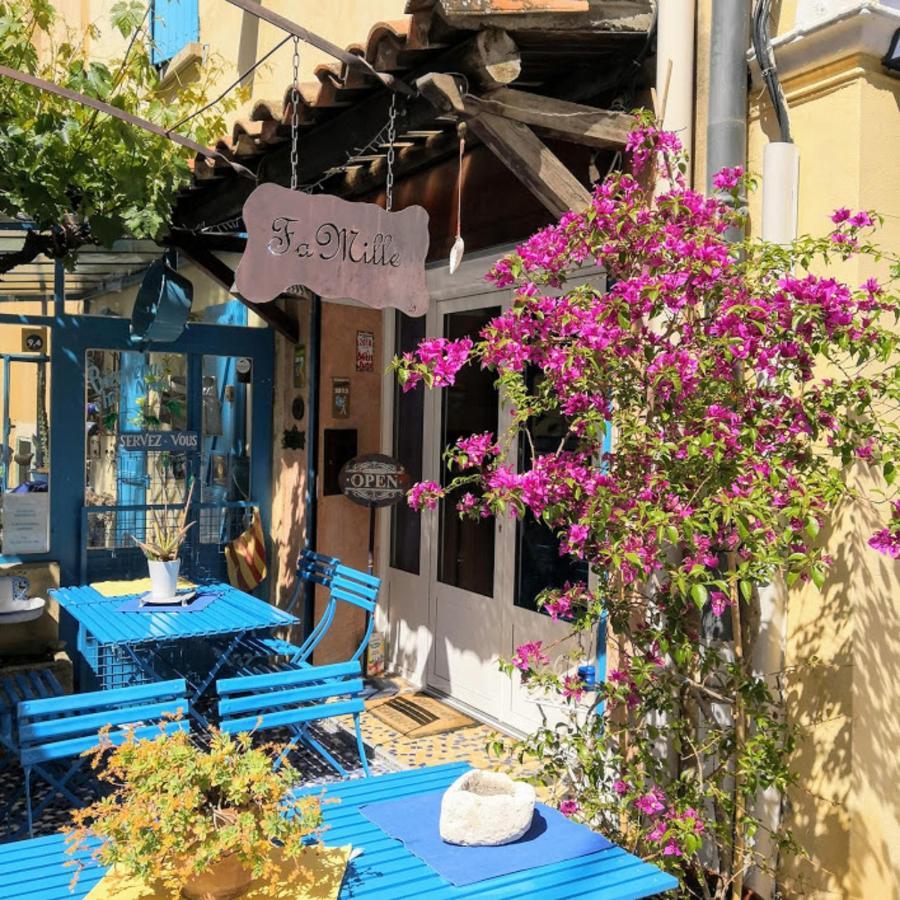 Robion en Luberon Gite Fa Mille Maison Bleu المظهر الخارجي الصورة
