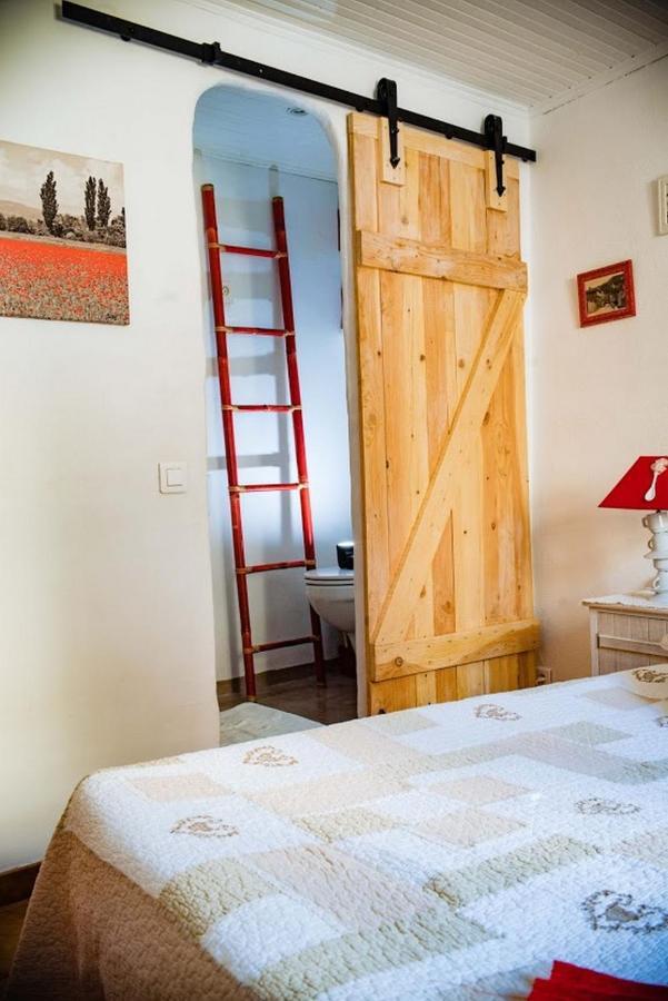 Robion en Luberon Gite Fa Mille Maison Bleu المظهر الخارجي الصورة